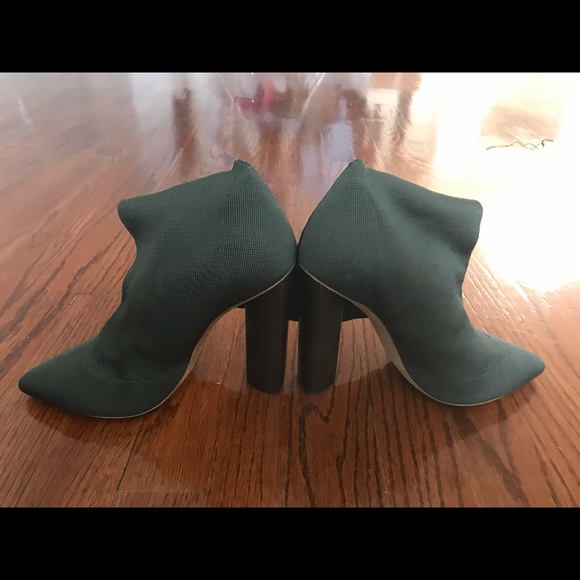 Yeezy Season 2 Sock Bootie - Picture 2 of 5