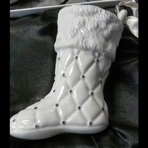 Authentic collectible 2012 pandora ornament