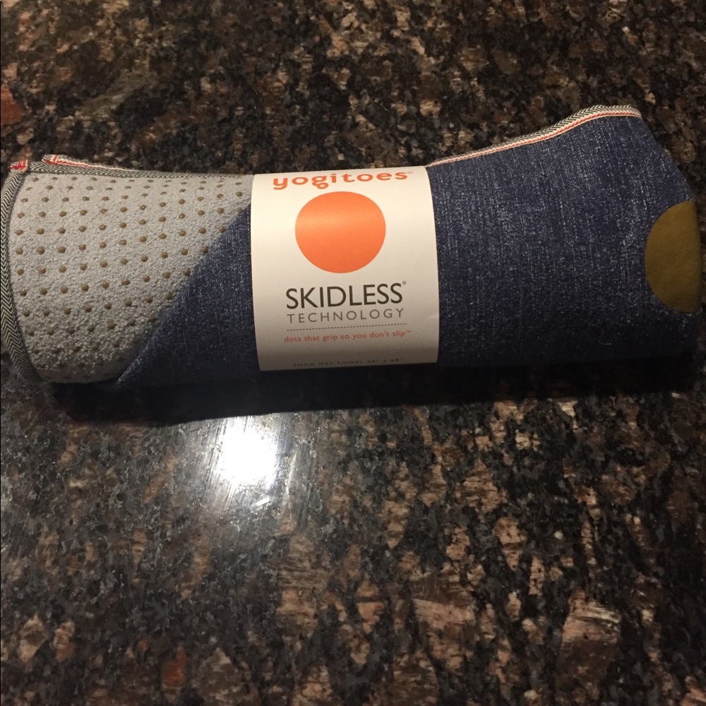 MandukaYogitoes demin look towel