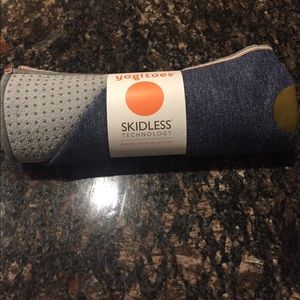 MandukaYogitoes demin look towel