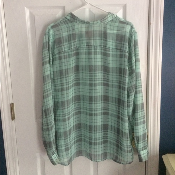 Old Navy Fannel - Picture 2 of 3