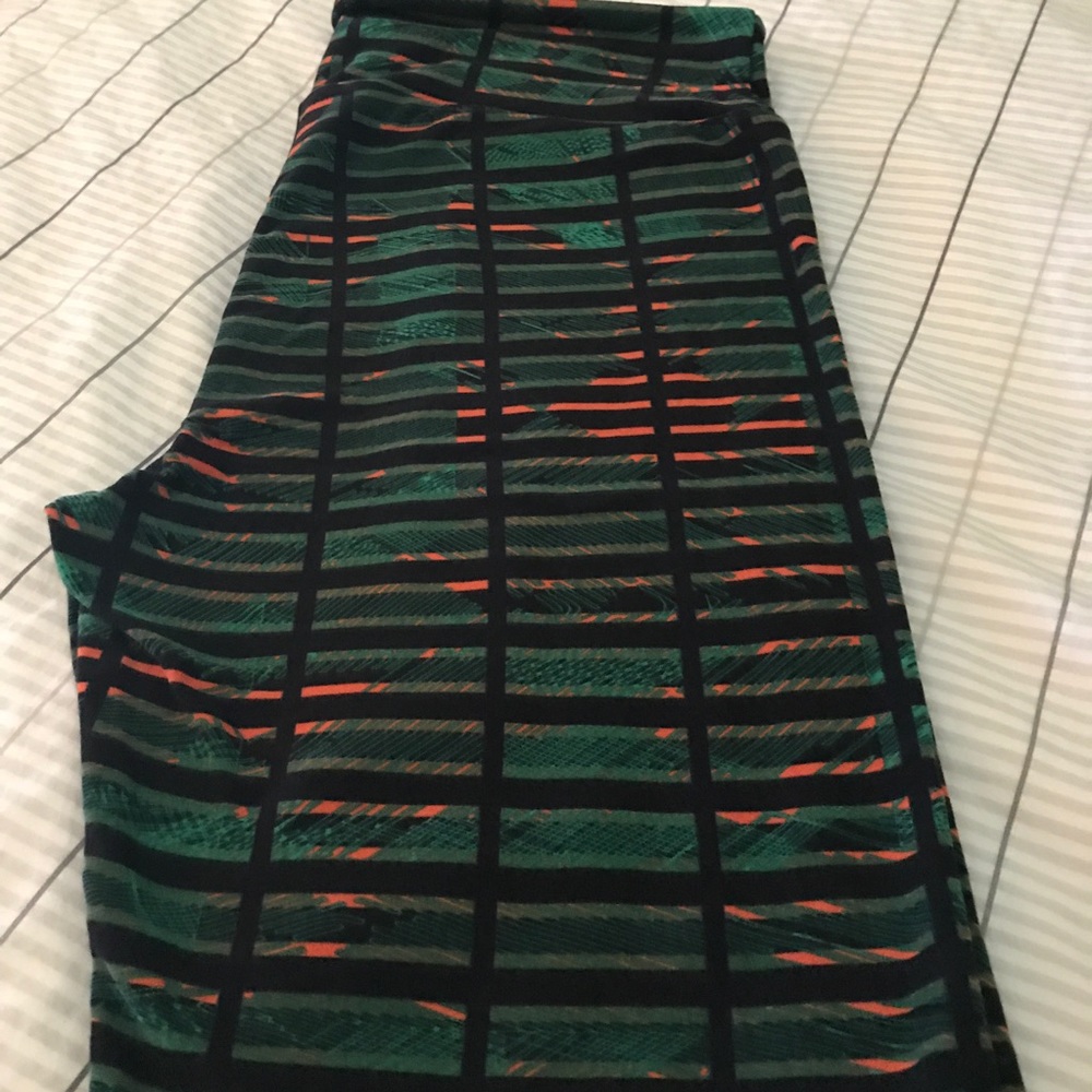 LuLaRoe TC leggings NWOT
