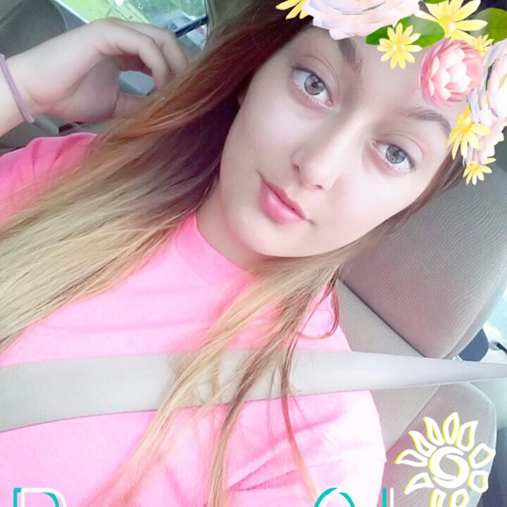 Meet your Posher, Brittney