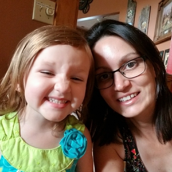 Meet your Posher, Erica - Picture 1 of 1