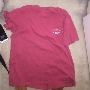 Worn once vineyard vine t shirt