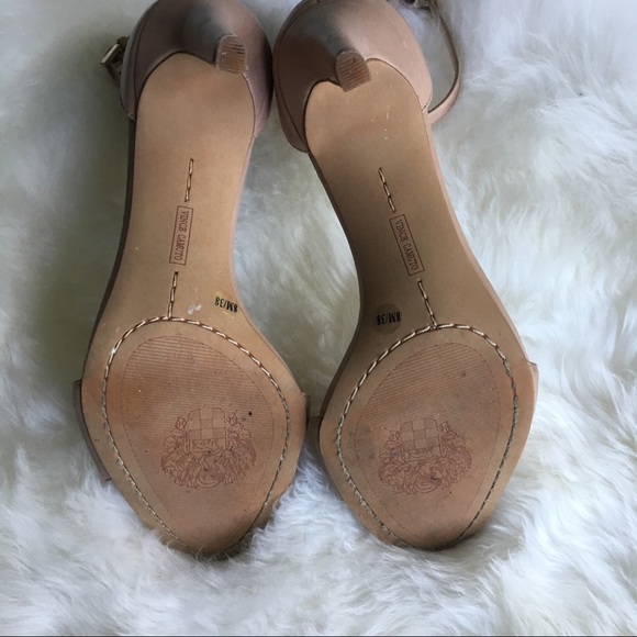 Vince Camuto heel - Picture 4 of 5