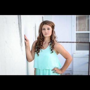 Meet your Posher, Whitney