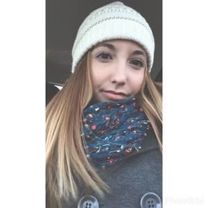 Meet your Posher, Kayla