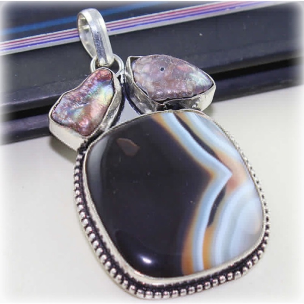 Botswana Agate & Biwa Pearl Pendant