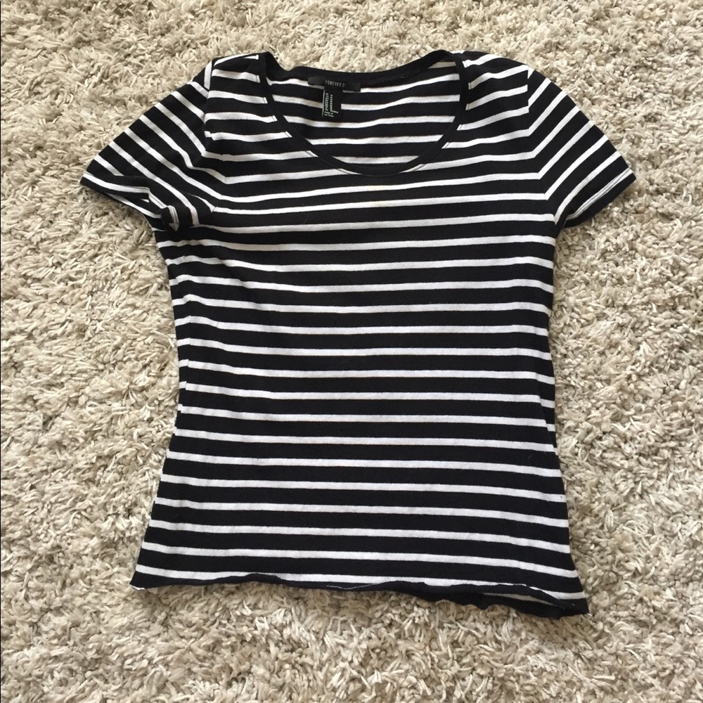Crew neck forever 21 top