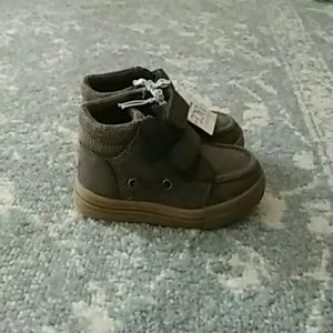 Nwt brown high tops - price firm!