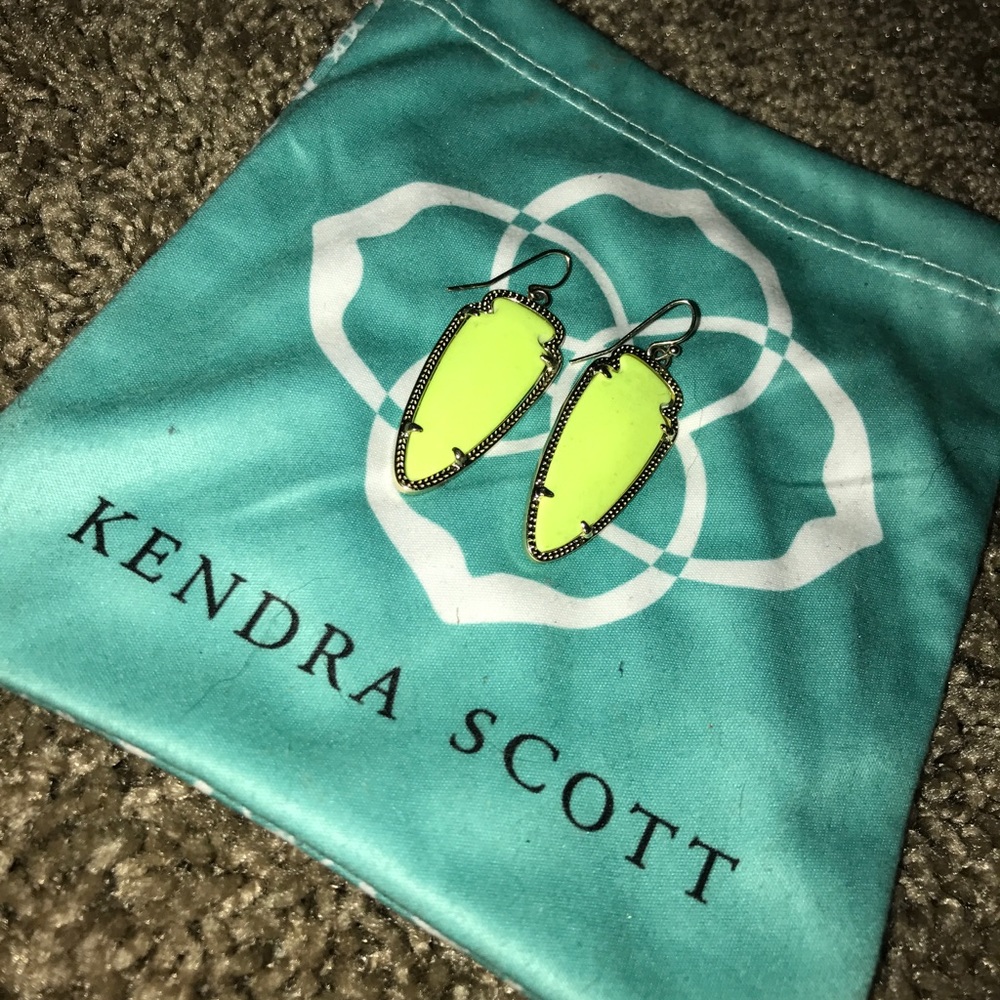 Kendra Scott "Skylar" Earrings in Neon Yellow
