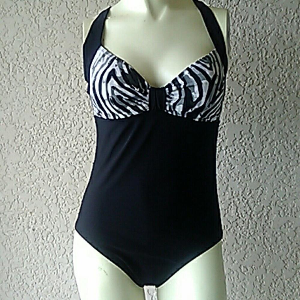 Catalina swimsuit size S/CH(4-6)