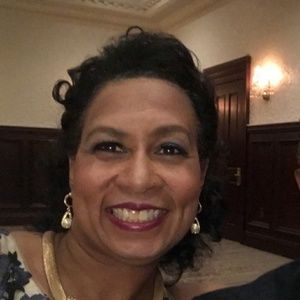 Meet your Posher, Angela