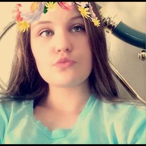 Meet your Posher, Abbey