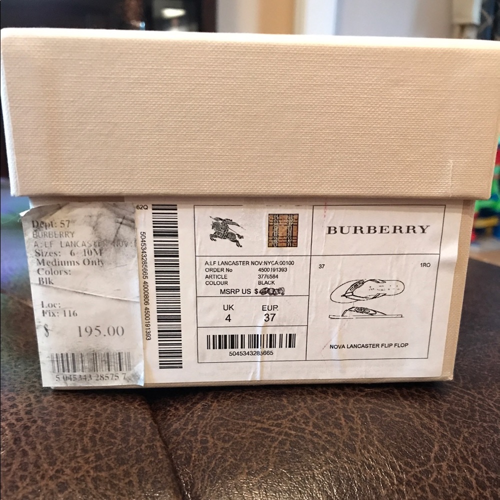 Authentic Burberry Sandals ❤️ - Picture 3 of 4