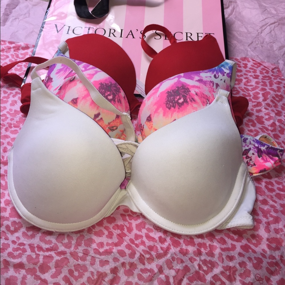 Victoria's Secret PINK push up bras!