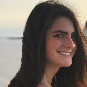 Meet your Posher, Maeve