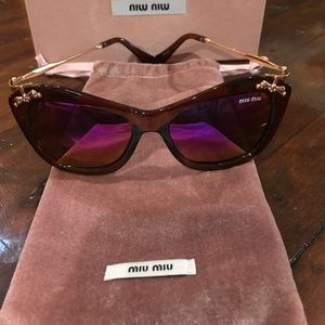 miu miu sunglasses. Authentic. MAKE GOOD OFFER!