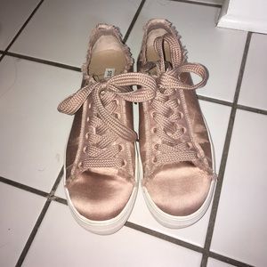 pink steve madden fashion sneakers