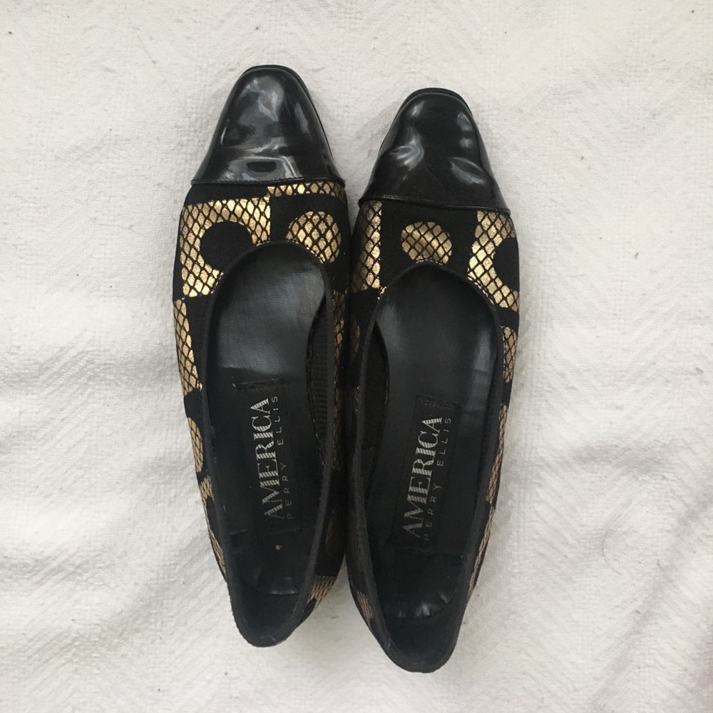Unique Vintage flats with gold accents