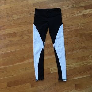 NWOT alo leggings