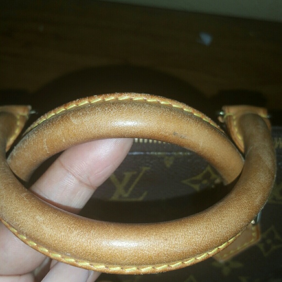 ‼️SOLD‼️Authentic Louis Vuitton Alma PM - Picture 5 of 8