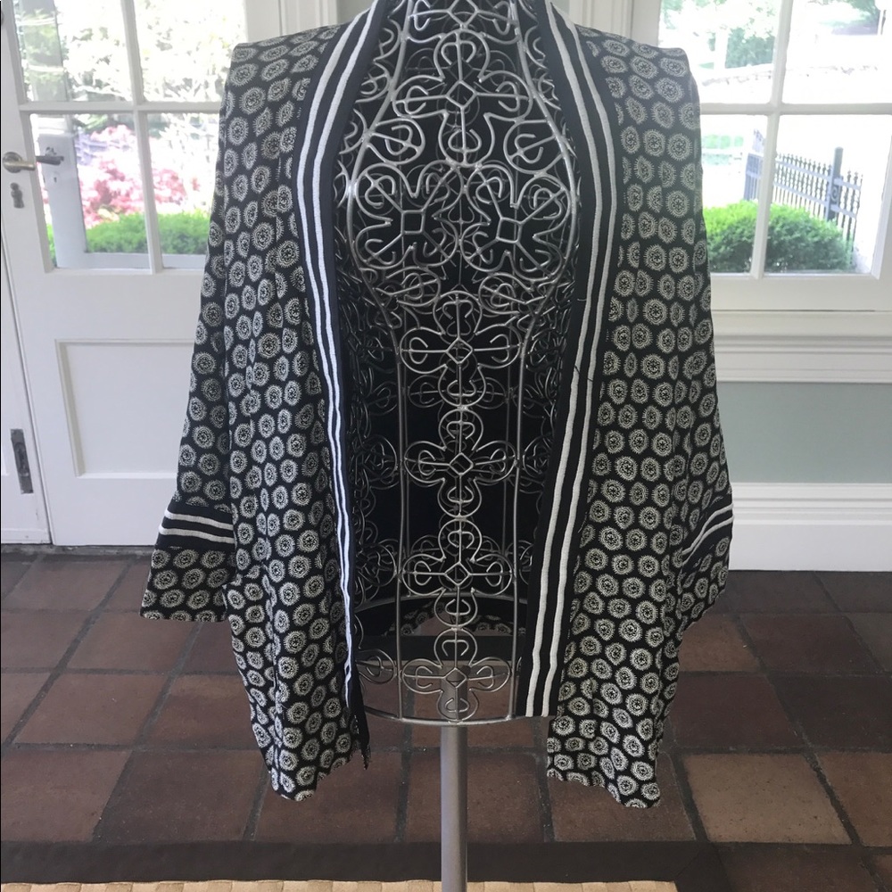 Patterned black and white jacket