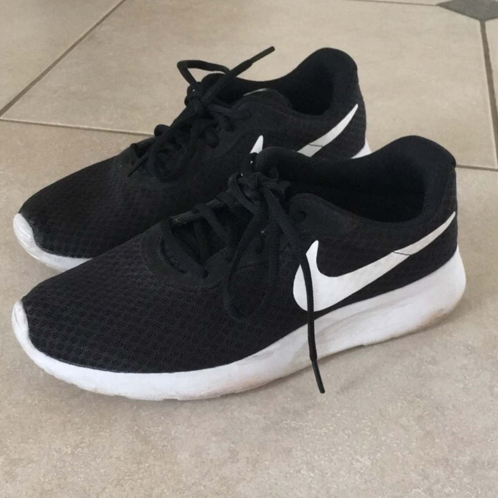 Black Nike Running Shoes
