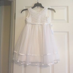 Little girl flower girl dress size 4t