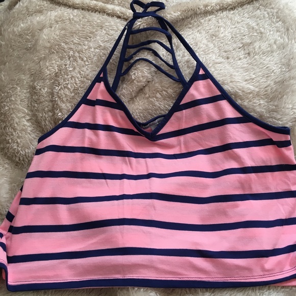 Top - Picture 2 of 3