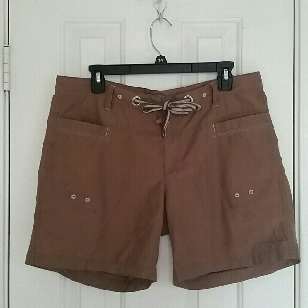 Columbia shorts