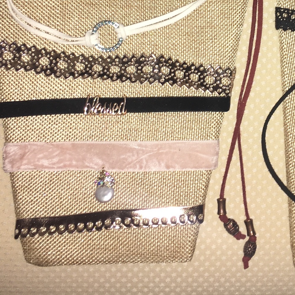 Handmade chokers - Picture 3 of 3