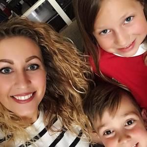 Meet your Posher, Tera