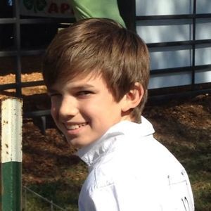 Meet your Posher, Davis