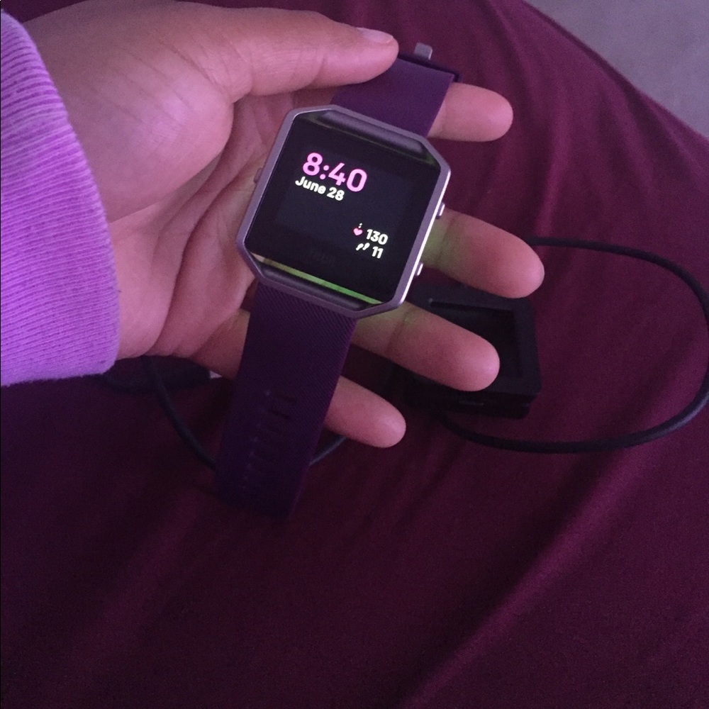 Fit bit Blaze w purple wristband (woman's)