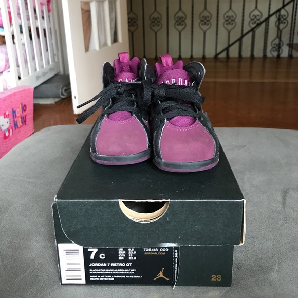 Little girls air Jordan's - Picture 2 of 4