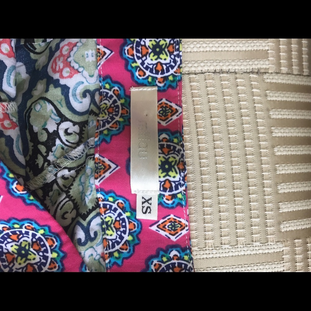 Pattern soft shorts. - Picture 2 of 2