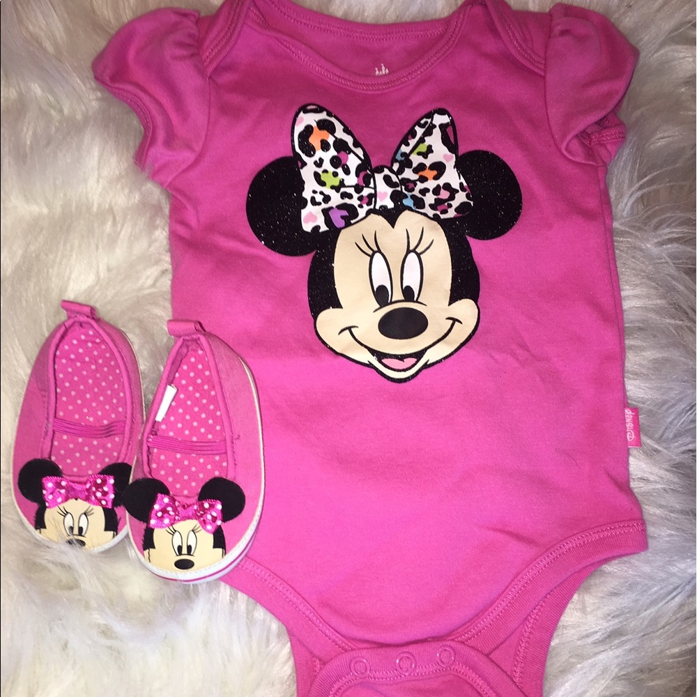 Free gift w/ Minnie Mouse bundle baby clothes