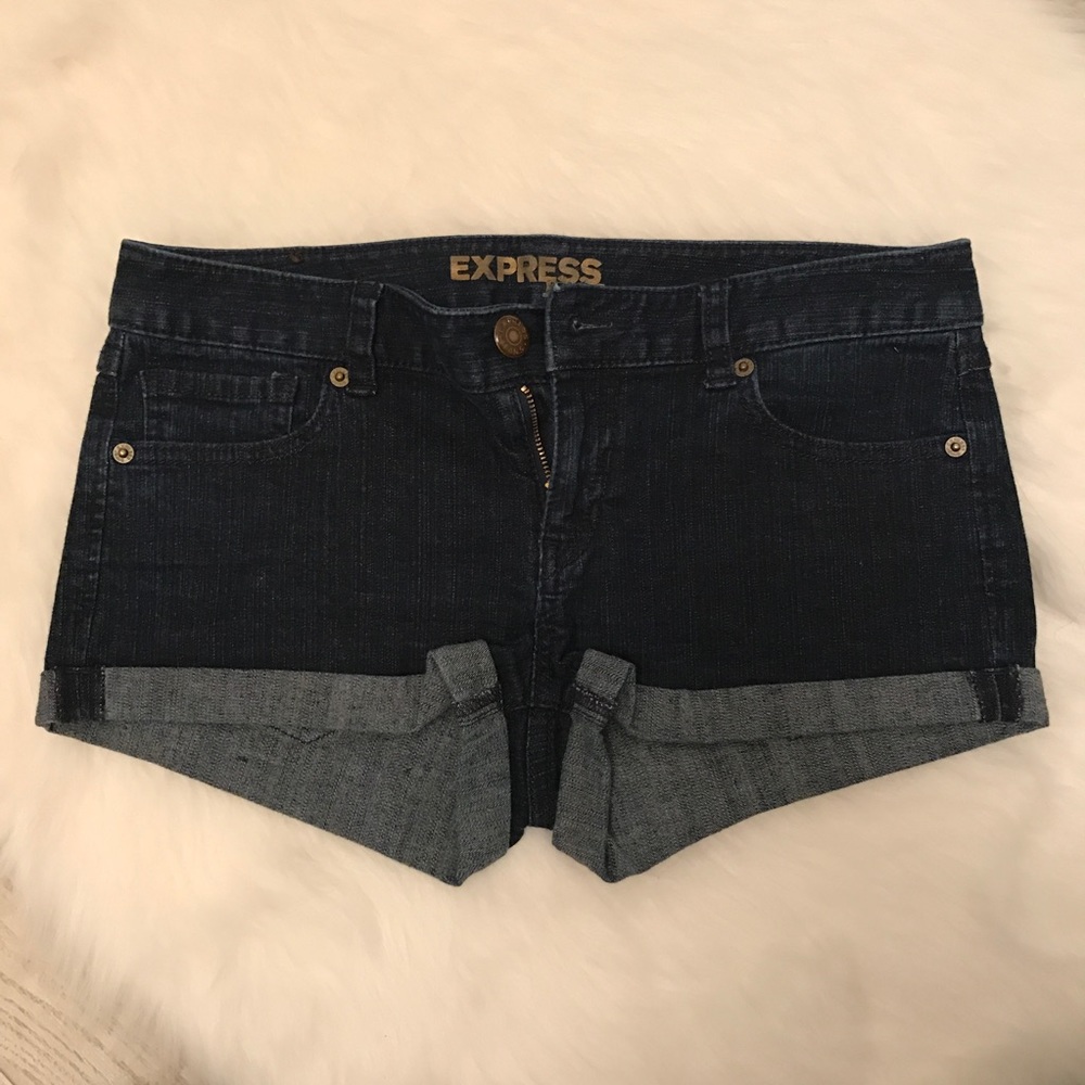 Express Shorts