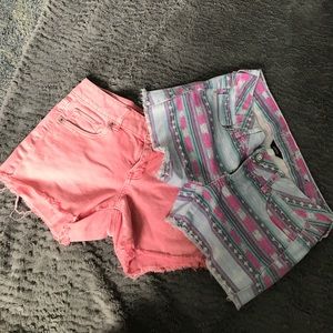 American Eagle Denim Shorts; size 4 stretch.
