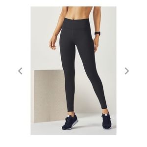NWT! Fabletics High Waist Leggings Black S|6 Short