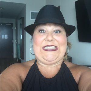 Meet your Posher, Kelli