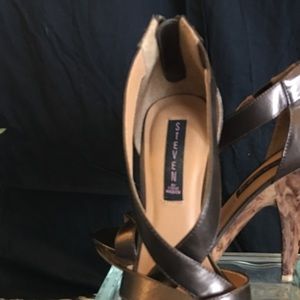 Steven by Steve Madden