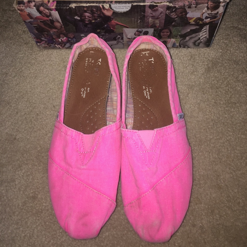 Classic Fluorescent Pink Palmetto Toms