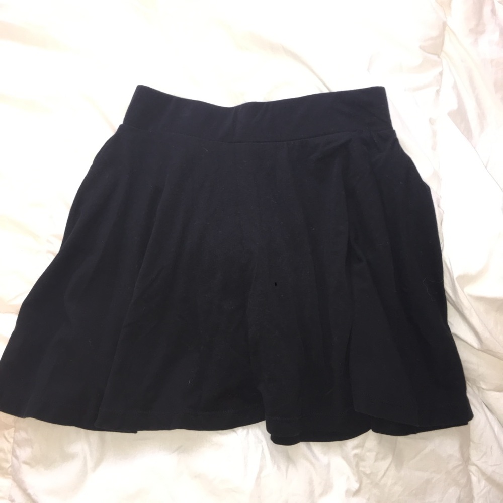 Black skater skirt