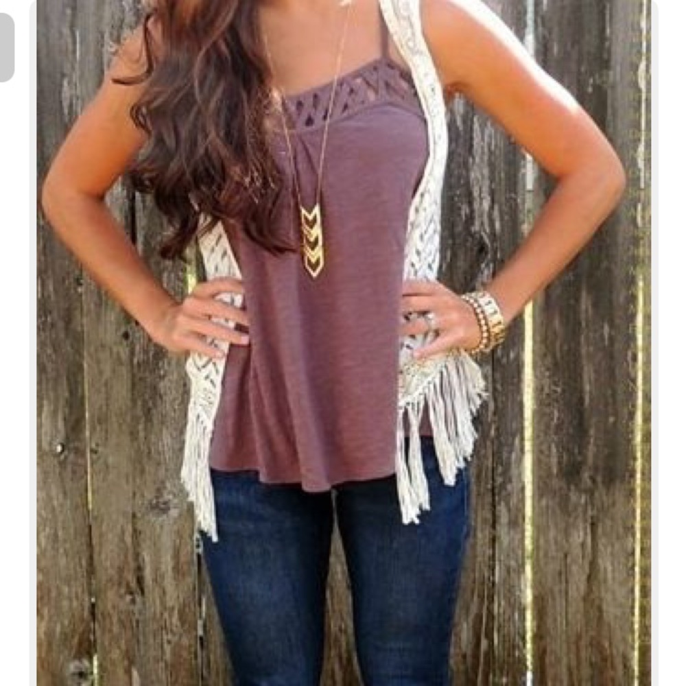 ISO LOOKING FOR A SHIRT AND VEST LIKE THIS