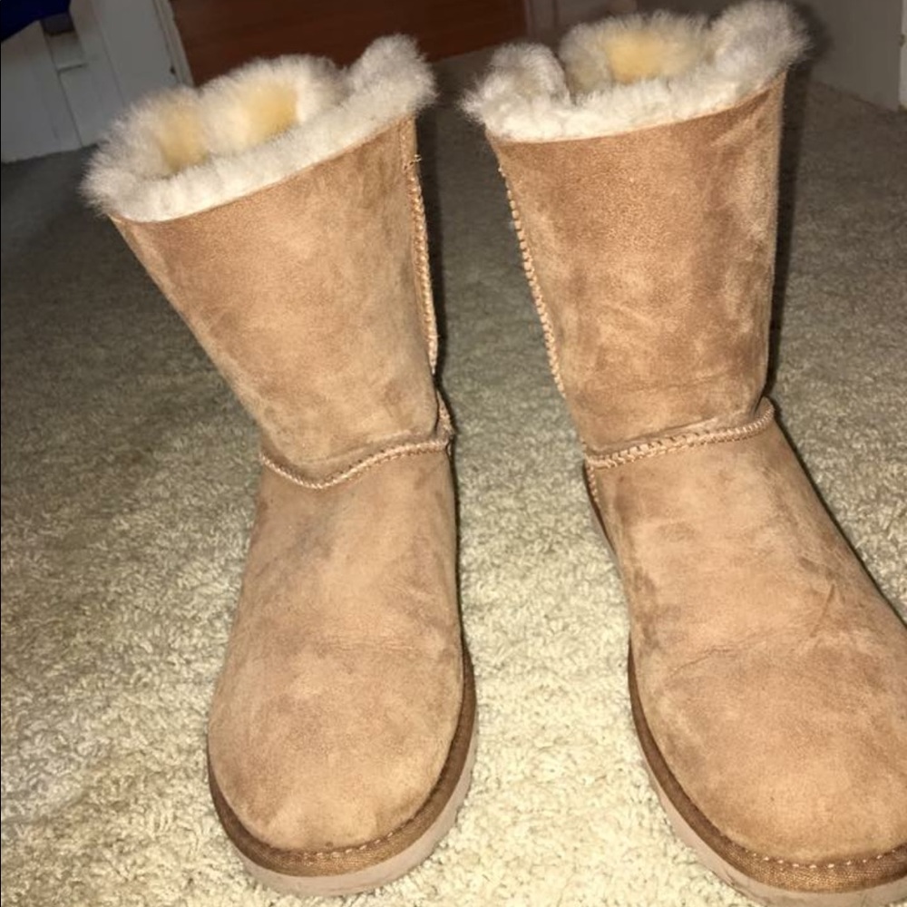 Bailey bow uggs