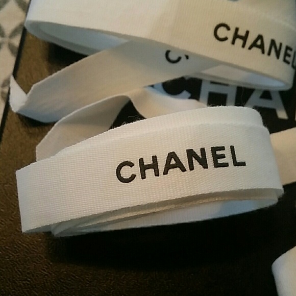 Authentic Chanel ribbon - Picture 3 of 3