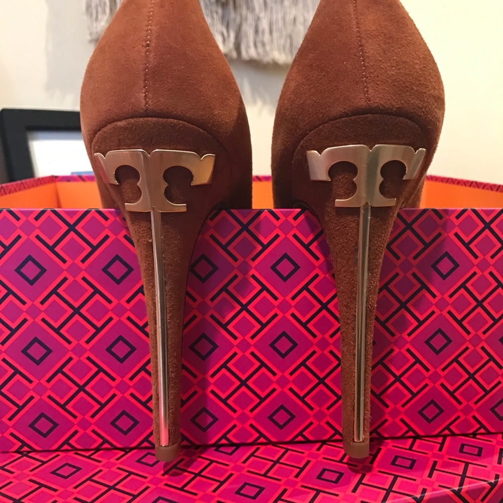 Rust orange suede Tory burch heels